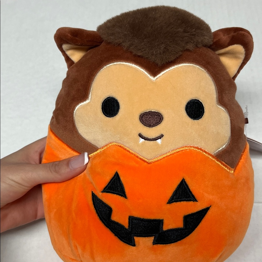 Squishmallows Wade Werewolf Halloween Pumpkin Plush 8” NWT Rare halloween Squad - Picture 5 of 13